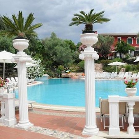 Hotel Villa Pigalle Tezze sul Brenta Kültér fotó