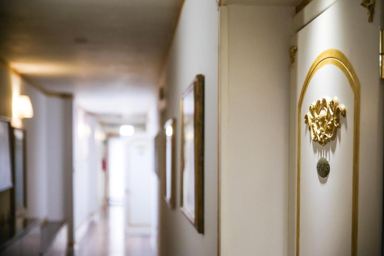 Hotel Villa Pigalle Tezze sul Brenta Kültér fotó