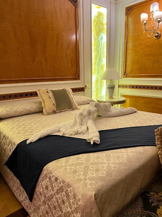Hotel Villa Pigalle Tezze sul Brenta Kültér fotó